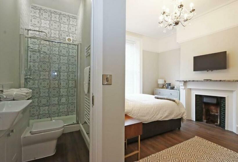 بنسيون No.31 Castle Gate