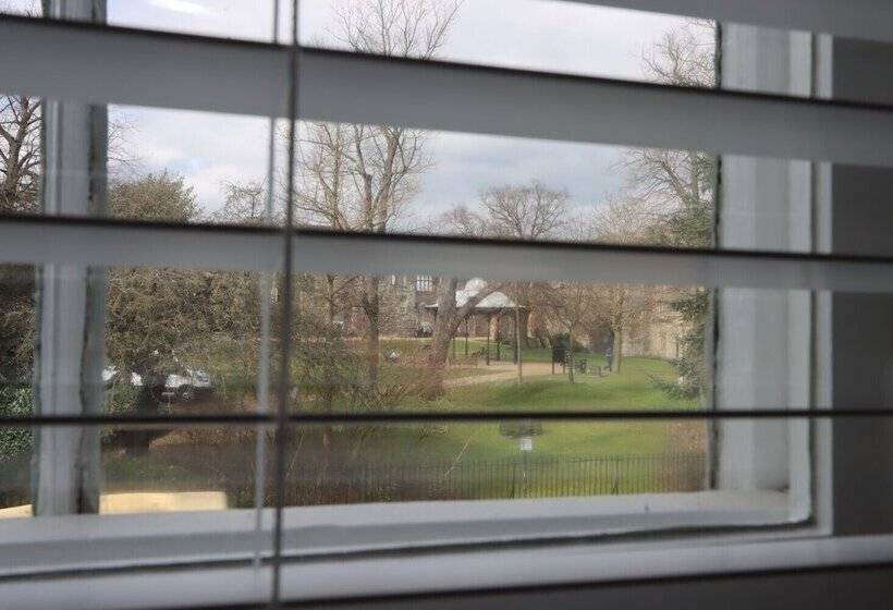 بنسيون No.31 Castle Gate