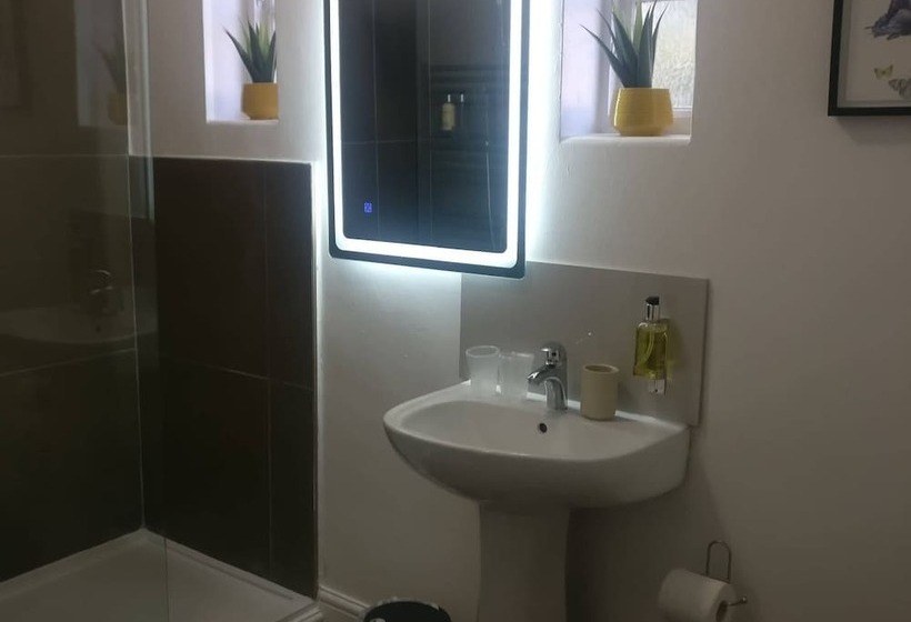 펜션 The Riverside Rooms