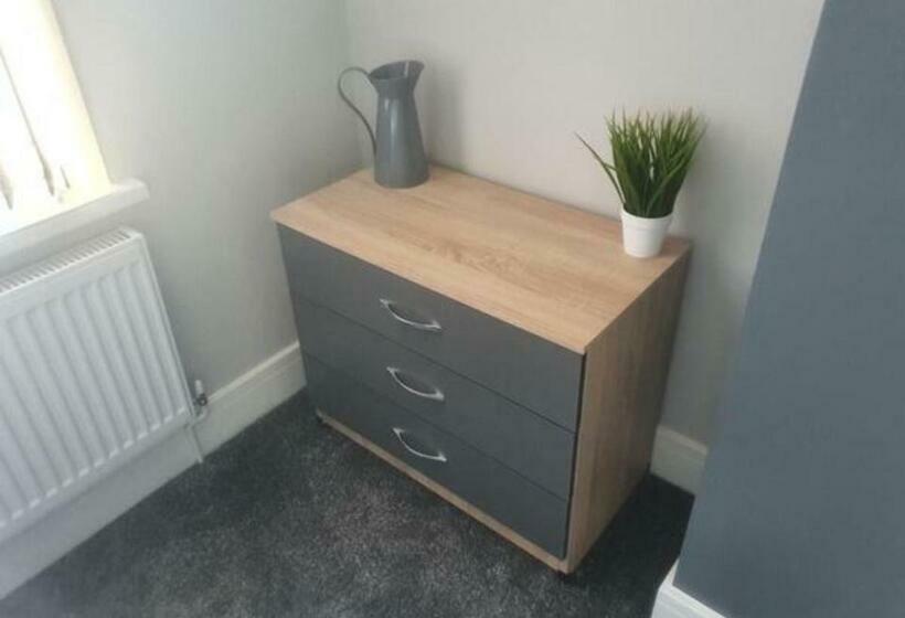 펜션 Townhouse @ Nicholls Street Stoke