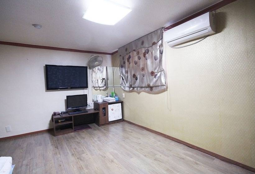 汽车旅馆  Gumi A