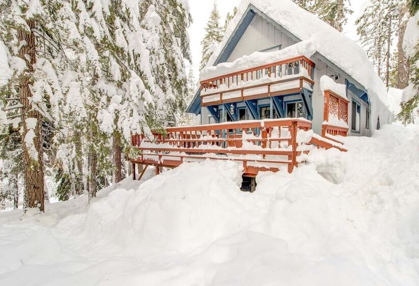 Quintessential Tahoe Cabin