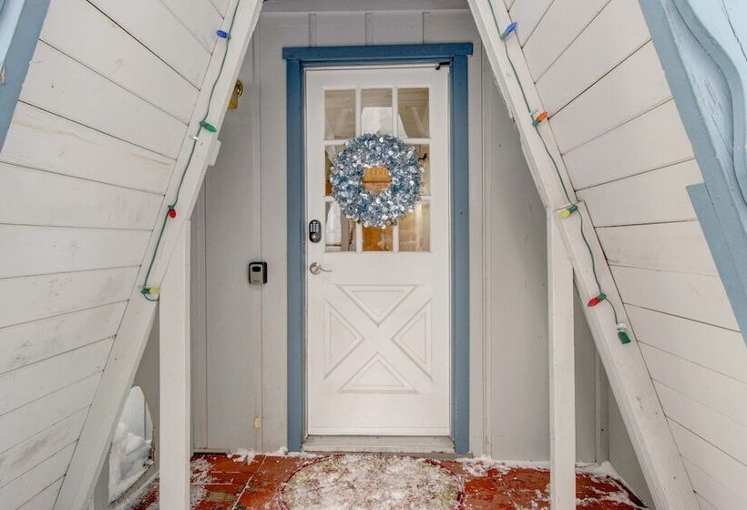 Quintessential Tahoe Cabin