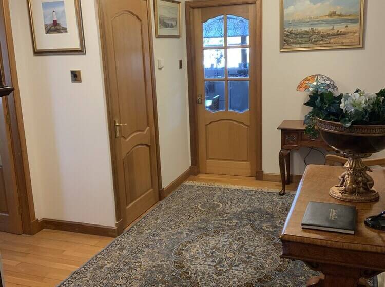 Remarkable 2 Bed Cottage In Tranquil Setting