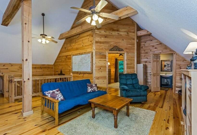 Twin Falls Stunning Landscape With 10ft Waterfall