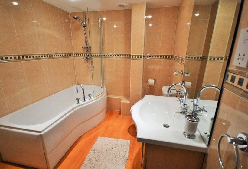 52 Napoleons Landing