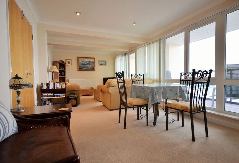 52 Napoleons Landing