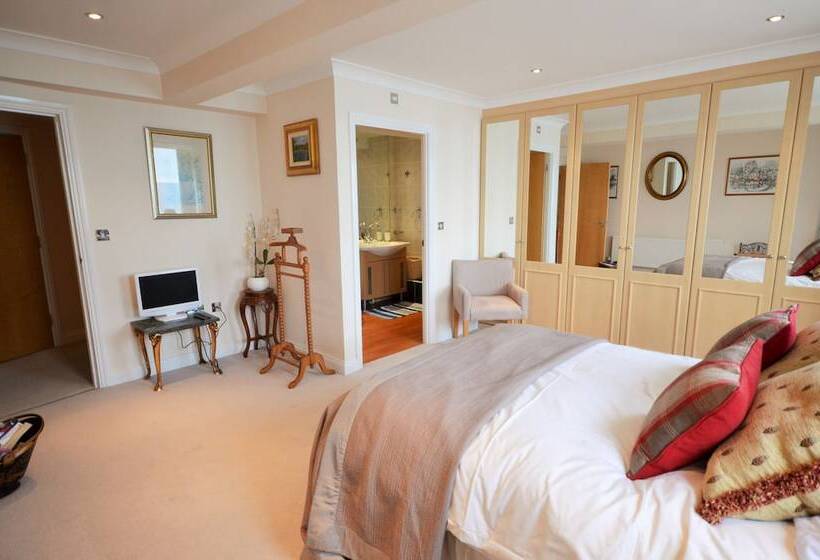 52 Napoleons Landing