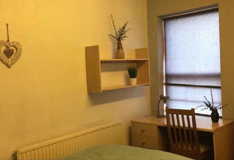 הוסטל Victoria Building