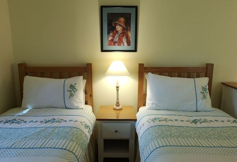 Annslea Garden Cottage