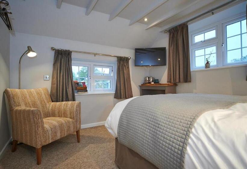 مبيت وإفطار Black Lion Inn