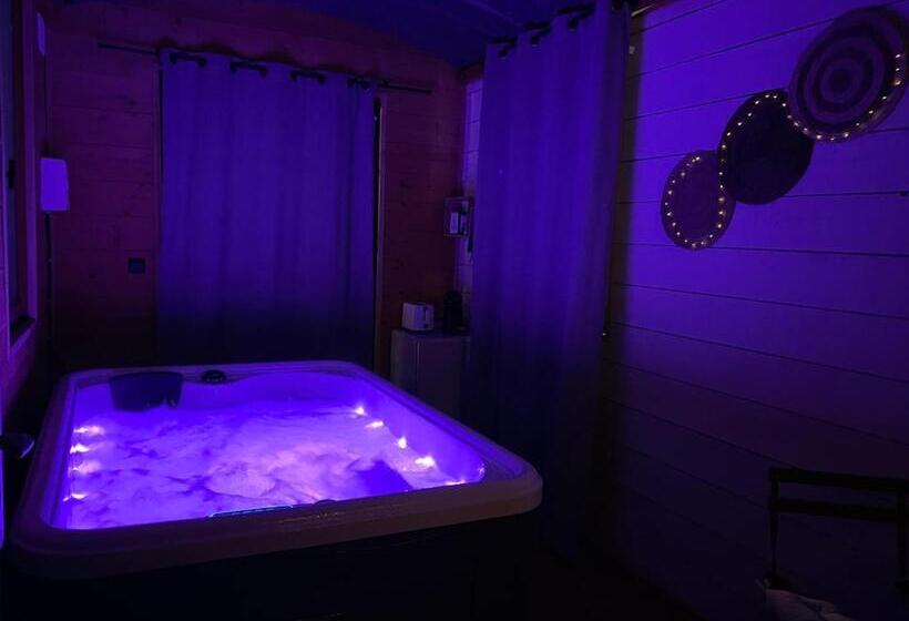 مبيت وإفطار Chambre Avec Spa Privé