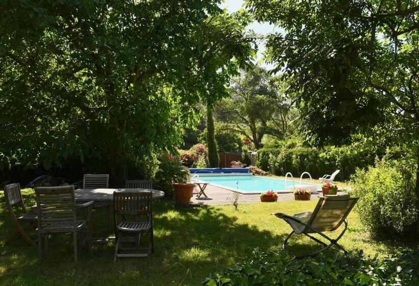 مبيت وإفطار La Tulipe Sauvage