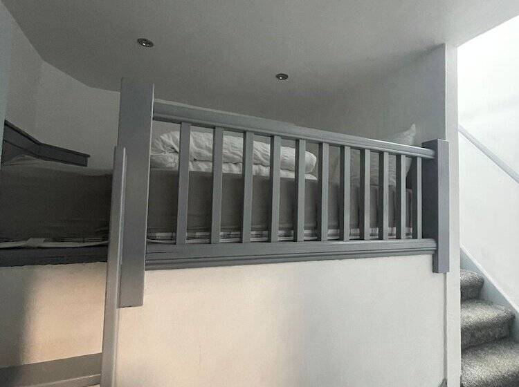 צימר Shore Lodge