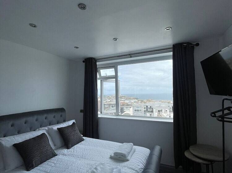 צימר Shore Lodge