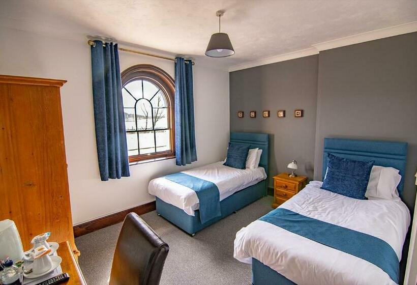 Bed and Breakfast The Station Guest House