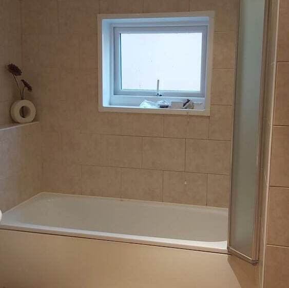 Bed and Breakfast Tudor Lodge  Redcar Beach