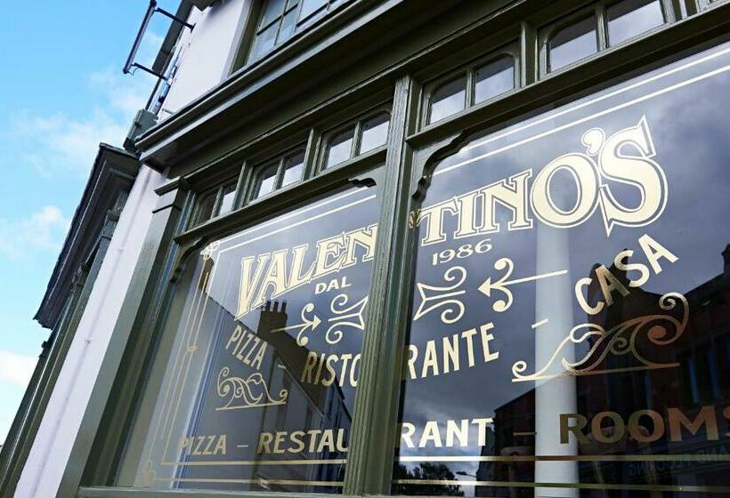 ベッドアンドブレックファースト Valentino S Restaurant With Rooms