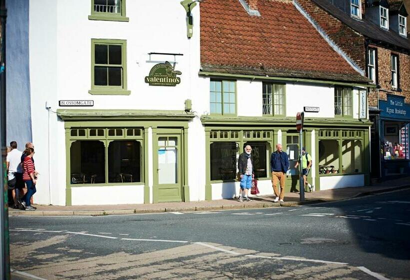 צימר Valentino S Restaurant With Rooms