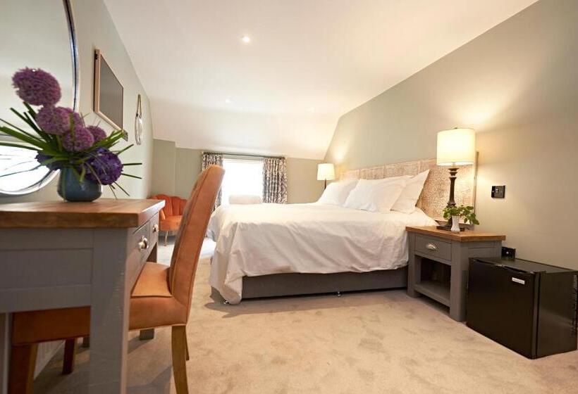 ベッドアンドブレックファースト Valentino S Restaurant With Rooms