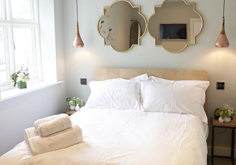 ベッドアンドブレックファースト Valentino S Restaurant With Rooms