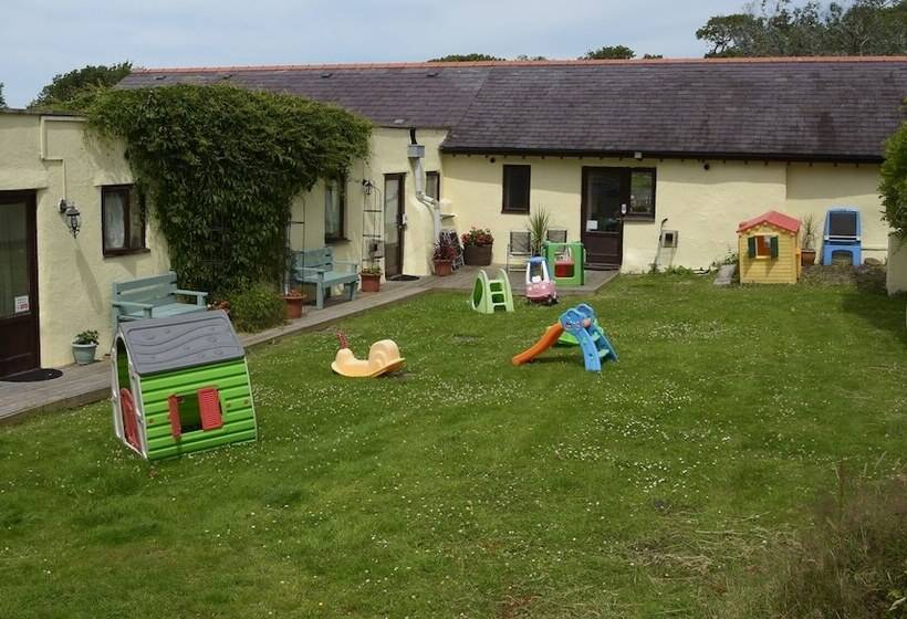 Cae Berllan Cottages