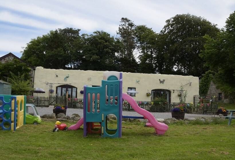 Cae Berllan Cottages