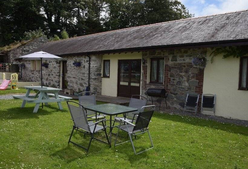 Cae Berllan Cottages