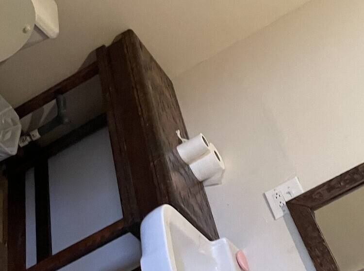 Cedarvale Cabins At Turner Falls