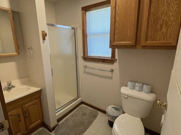 Cedarvale Cabins At Turner Falls