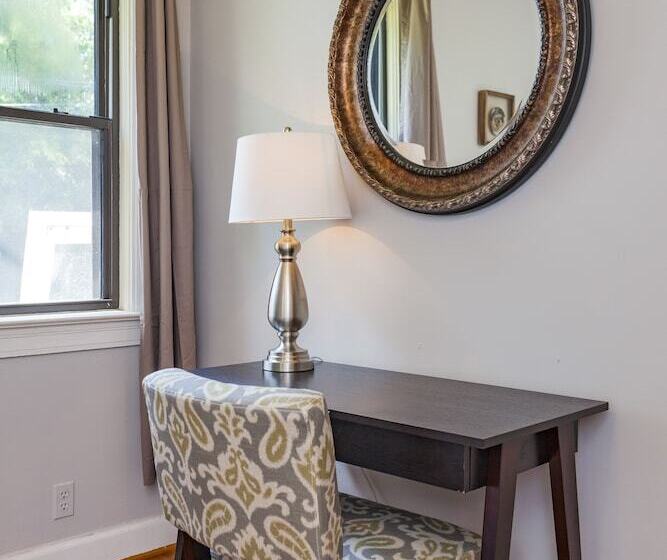 Charming Nashville Cottage 12 Min Downtown