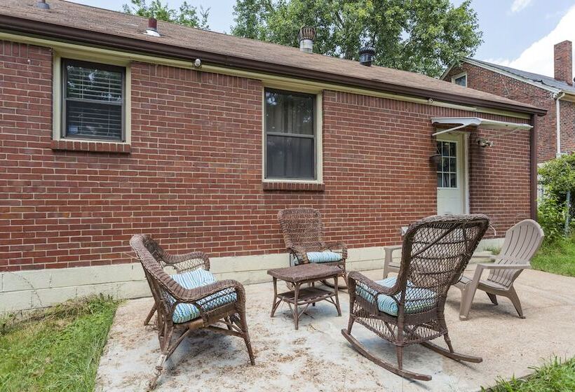 Charming Nashville Cottage 12 Min Downtown