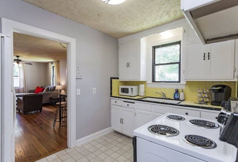 Charming Nashville Cottage 12 Min Downtown