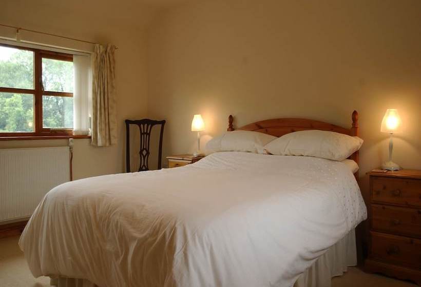 Country House Situated In Peacefull Valley Near Forest Fawr Geopark