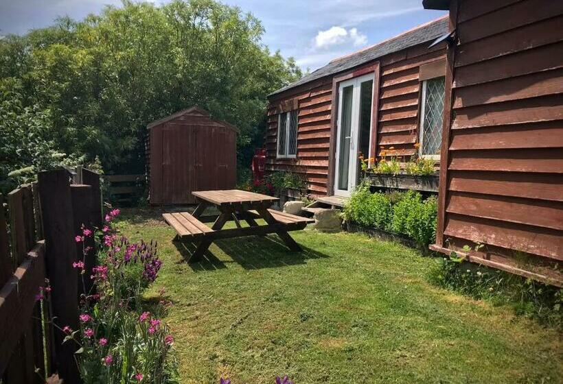 Holifield Farm Hostel & Community Project