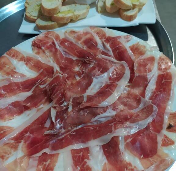 Hostal Restaurante La Pinta