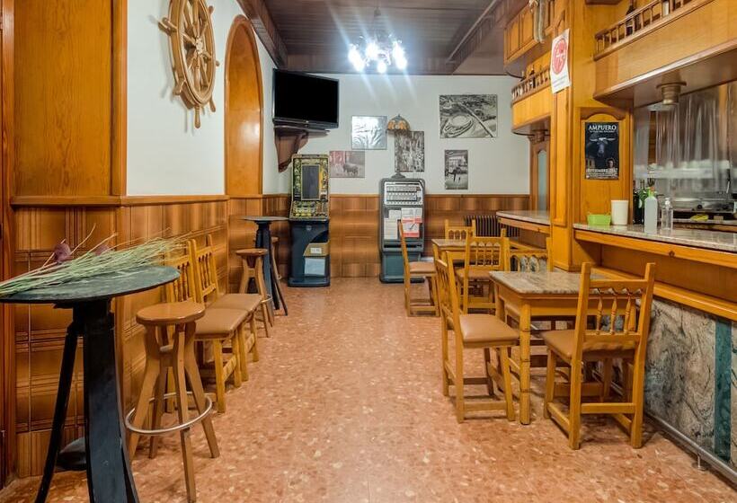 Hostal Restaurante La Pinta