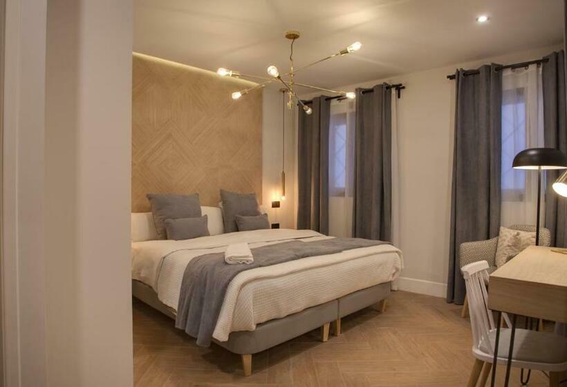 مسافرخانه Suites You Soho