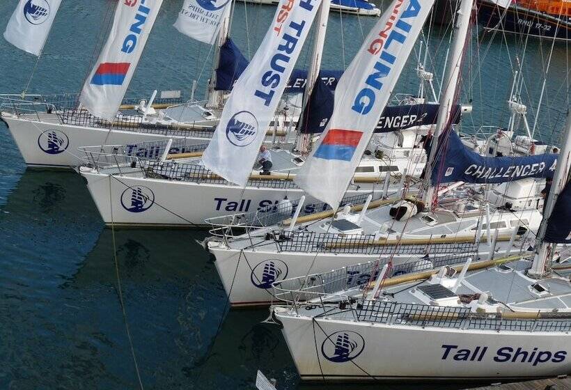 בית מלון כפרי Aaran Guesthouse