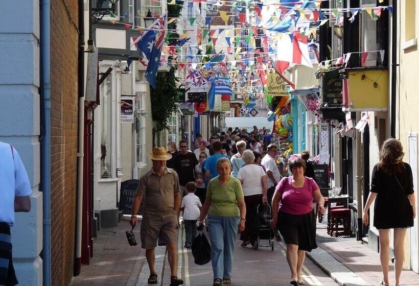 בית מלון כפרי Aaran Guesthouse