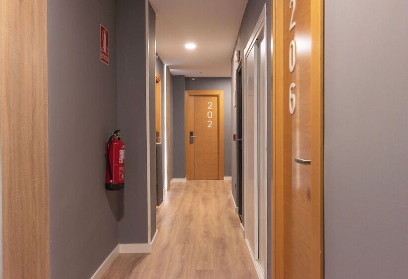 호텔 Alda Centro Pamplona