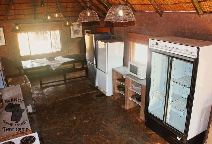 Отель Blanco Hunting Safaris Game Ranch