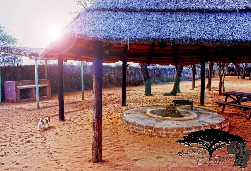 Отель Blanco Hunting Safaris Game Ranch