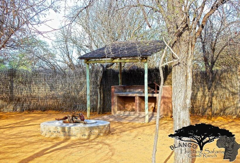 Отель Blanco Hunting Safaris Game Ranch
