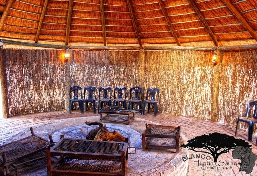 Отель Blanco Hunting Safaris Game Ranch