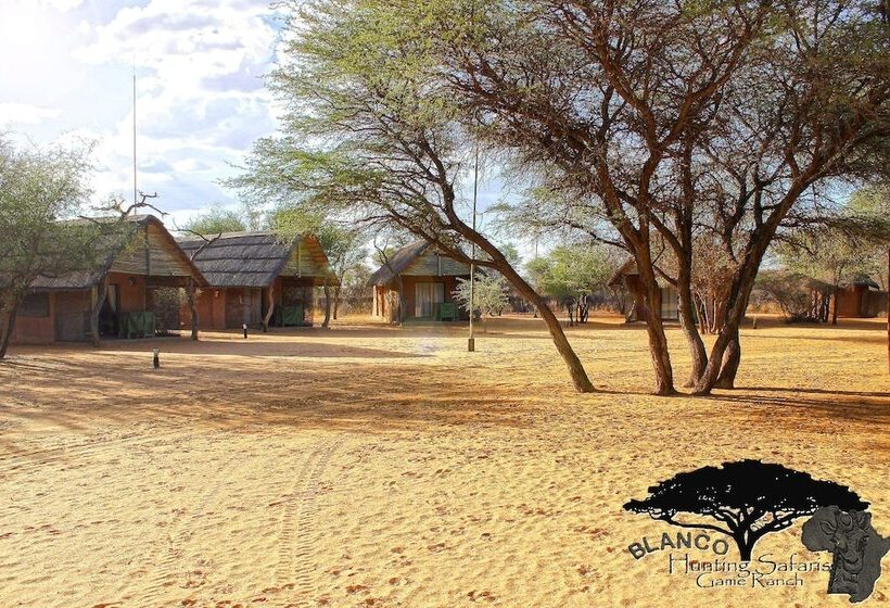 ホテル Blanco Hunting Safaris Game Ranch