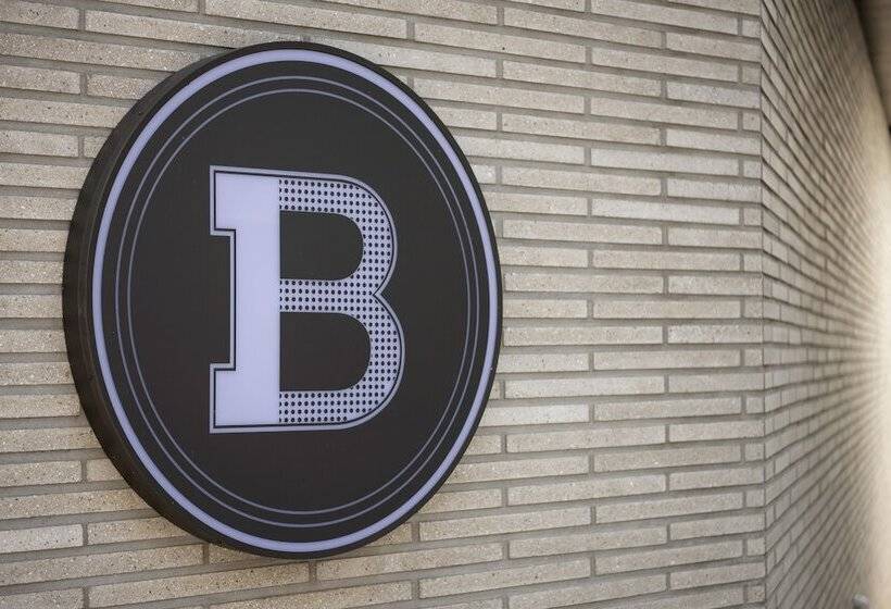 בית מלון כפרי Brown Dot Tongyeong