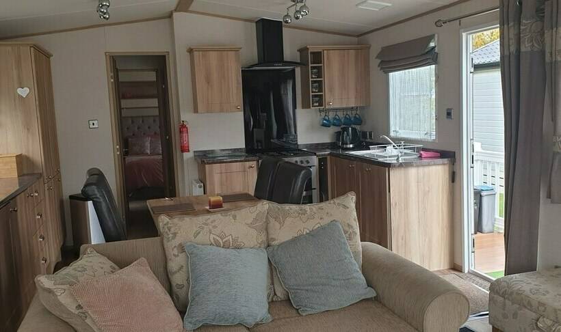 בית מלון כפרי 2bed Caravan  Oakdene Forest Park