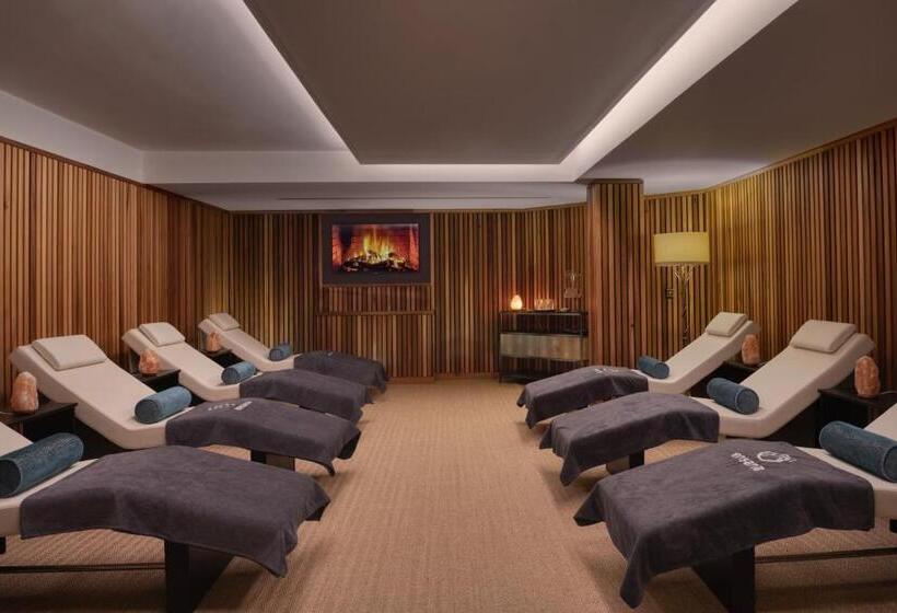 Отель Ensana Buxton Crescent