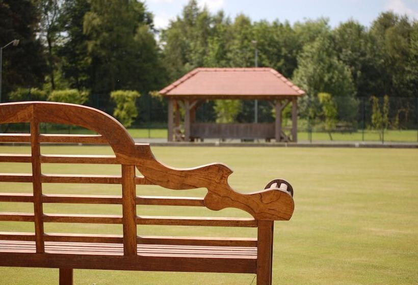 فندق Hollicarrs   Forest Retreat